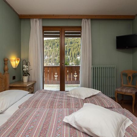 Garni Norma Hotell Madonna Exteriör bild