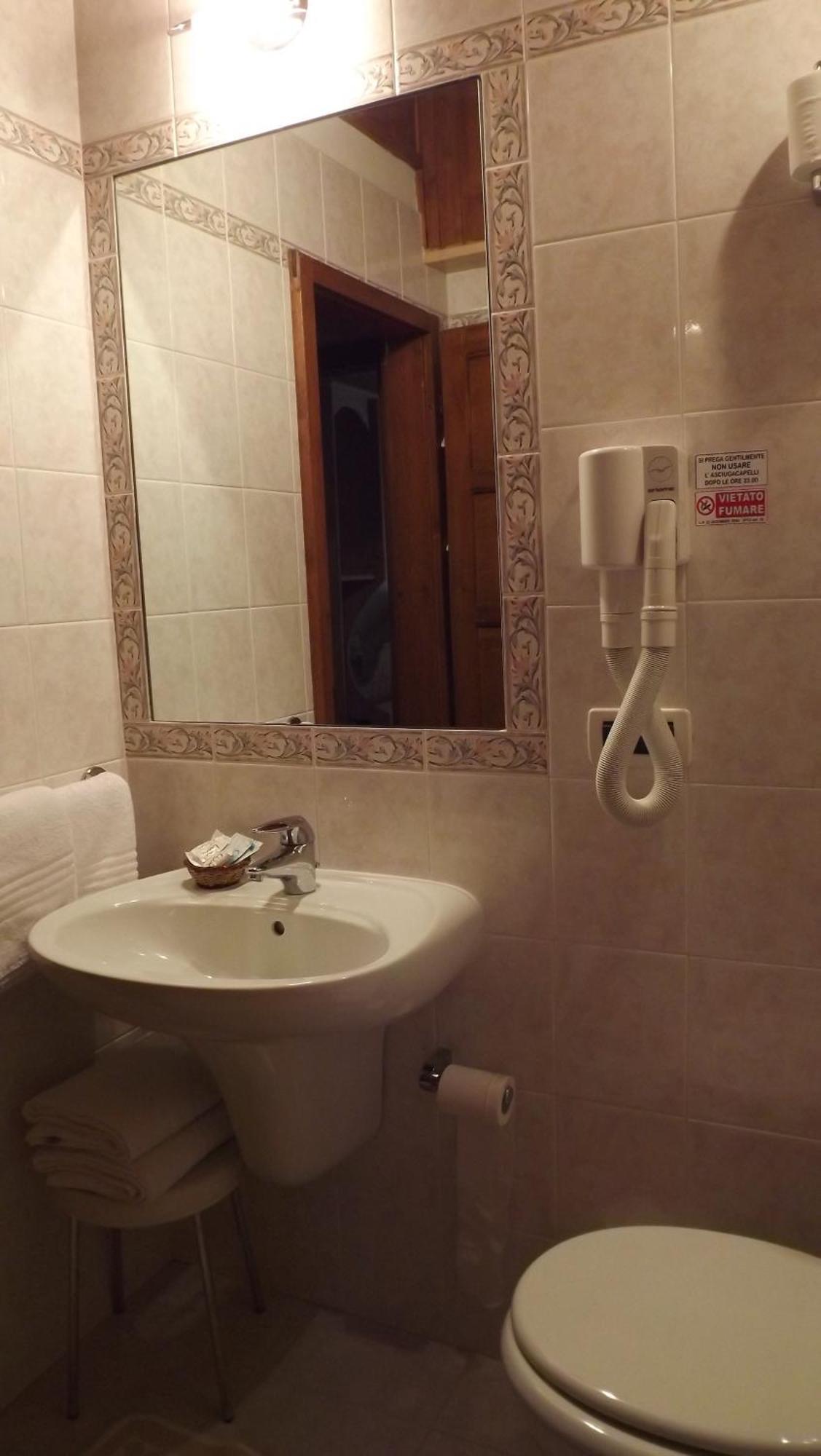 Garni Norma Hotell Madonna Exteriör bild